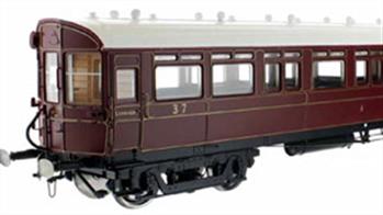 Dapol/Lionheart Trains finely detailed O gauge GWR autocoach / trailer coach models in GWR and British Railways liveries.