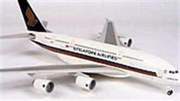 Skymarks clip-together airliner kits. Easy to assemble models of a range of modern and classic airliners.