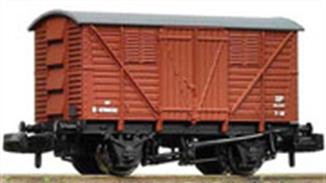 Models of British Railways era wagons in N gauge. Wagons for eras 4-6, from nationalisation to the air brake era.