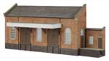Bachmann Scenecarft range of oo and ho scaled fully finished resin cast buildings. Ready to plant.