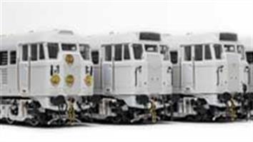 Accurascale OO gauge models of the Brush type 2 diesel locomotives, BR classes 30 & 31