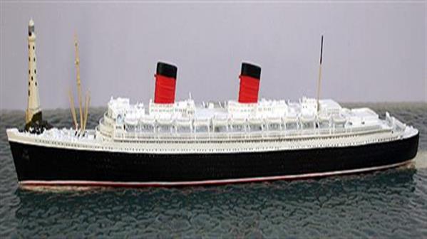 1:1250 scale models of fast passenger liners in service after WW2. Fondly remembered ships from the waning days of blue ribbon crossings.