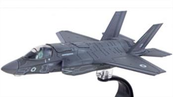 A collection of ready made plastic and diecast models from Air Force One, Easy Model, IXO, Falcon, Sky Max and Dragon.