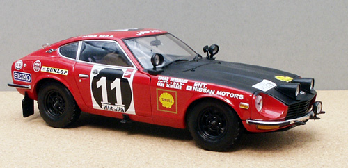 Kyosho Datsun 240Z 1971 Safari Rally No.11 Red Black 1/18 08215A