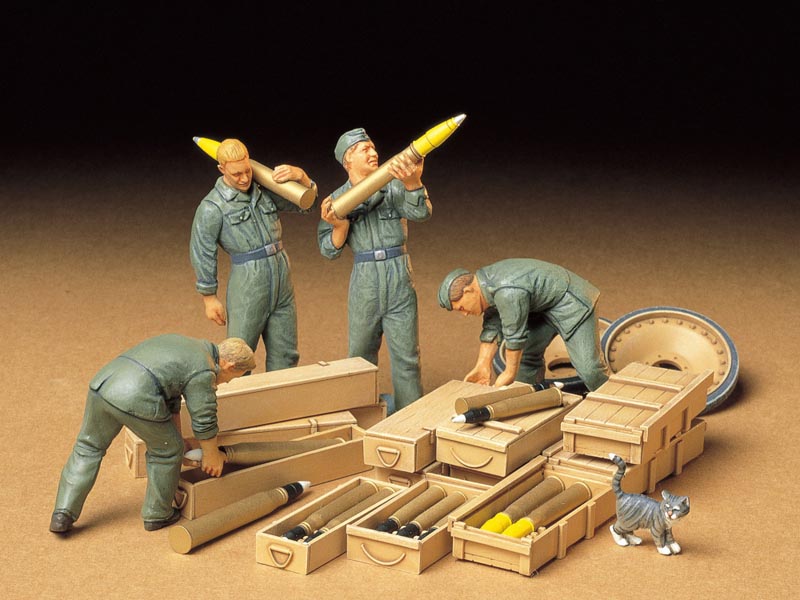 Tamiya 1/35 German Tank Ammo Loading Crew Plastic Figure Set 35188