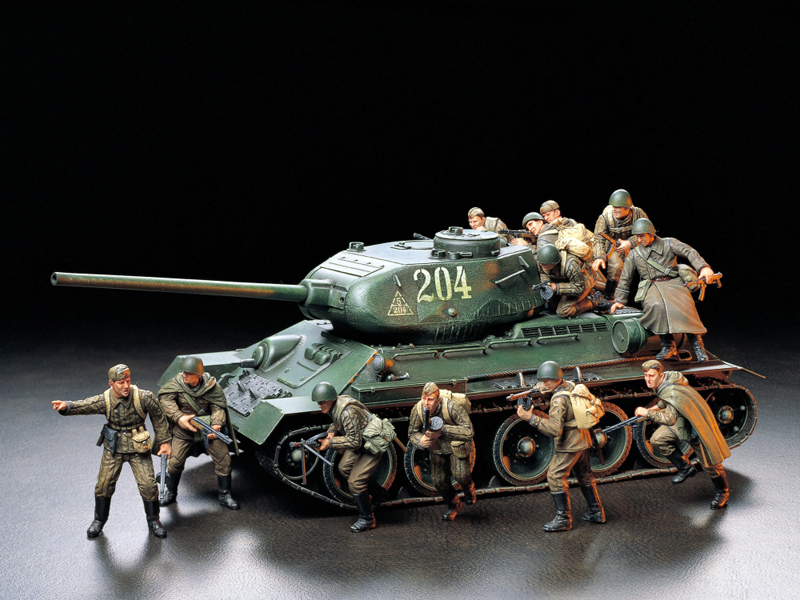 Tamiya 1/35 Russian Army Assault Infantry Figure Set 35207