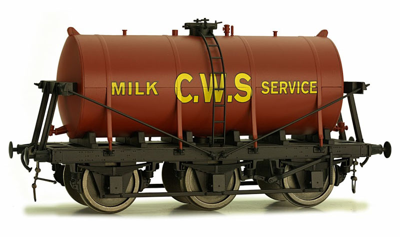 Dapol O Gauge Cws 6 Wheel Milk Tank Red Tank 7f-031-002