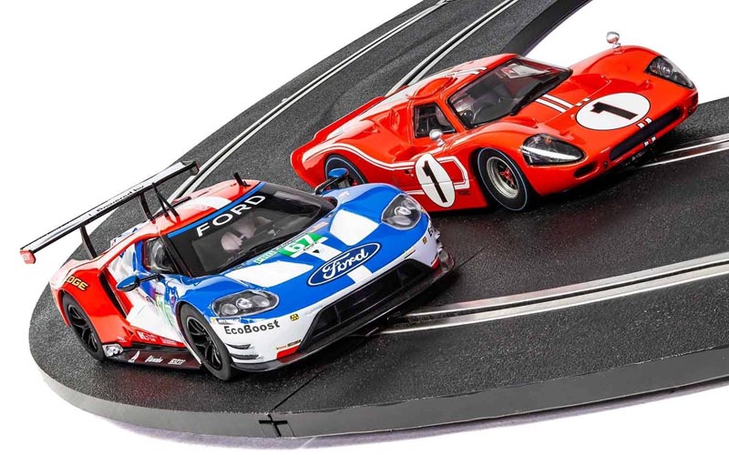 Scalextric 1/32 50 Years of Le Mans Ford GT MKIV and GTE Twin Pack of