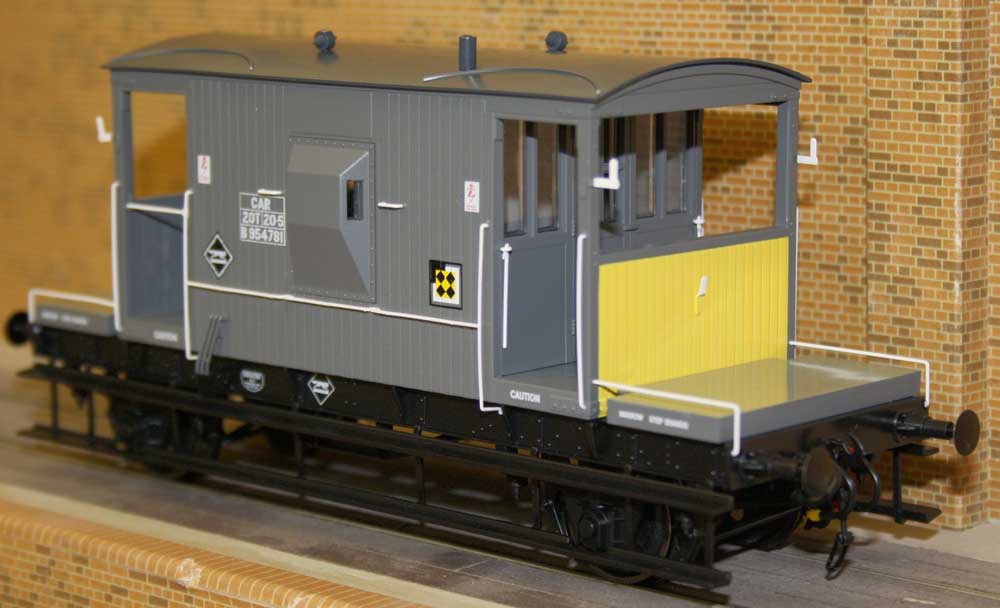 Dapol O Gauge BR Standard 20 Ton Goods Brake Van Grey B952042 RTR 7F