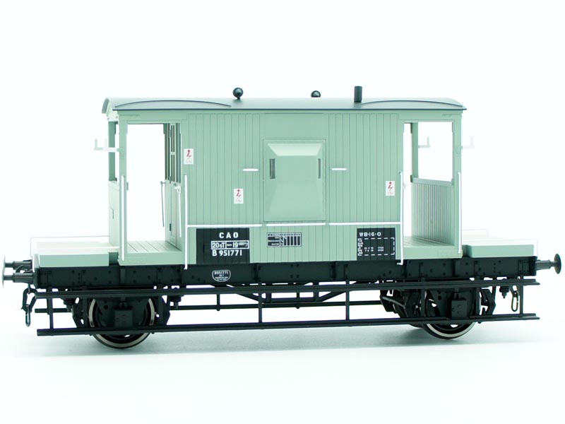 Dapol O Gauge BR Standard 20 Ton Goods Brake Van Grey CAO Code B951771