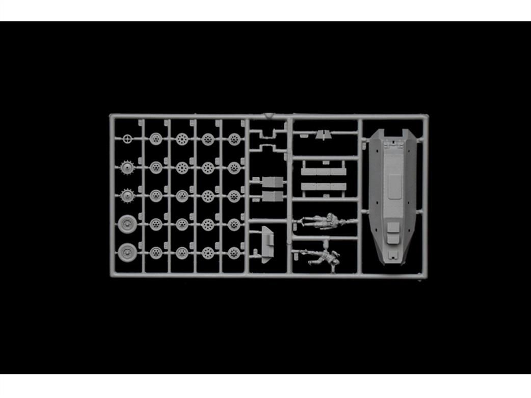 Italeri 7077 Bottom Body Sprue