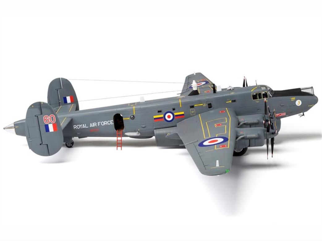 Airfix A11005 Finished Kit Side