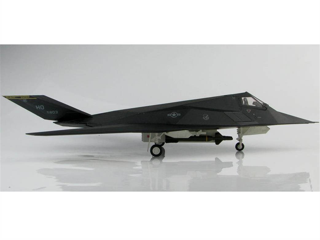 Hobby Master HA5806 Side