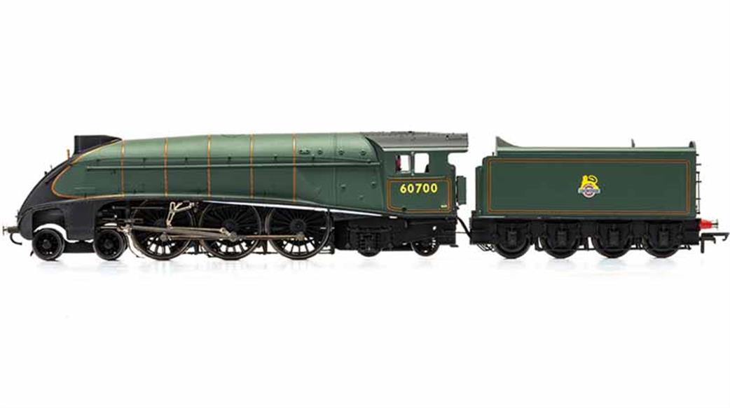 Hornby R3844 BR 60700 Rebuilt and Streamlined Class W1 4-6-4 Lined Green