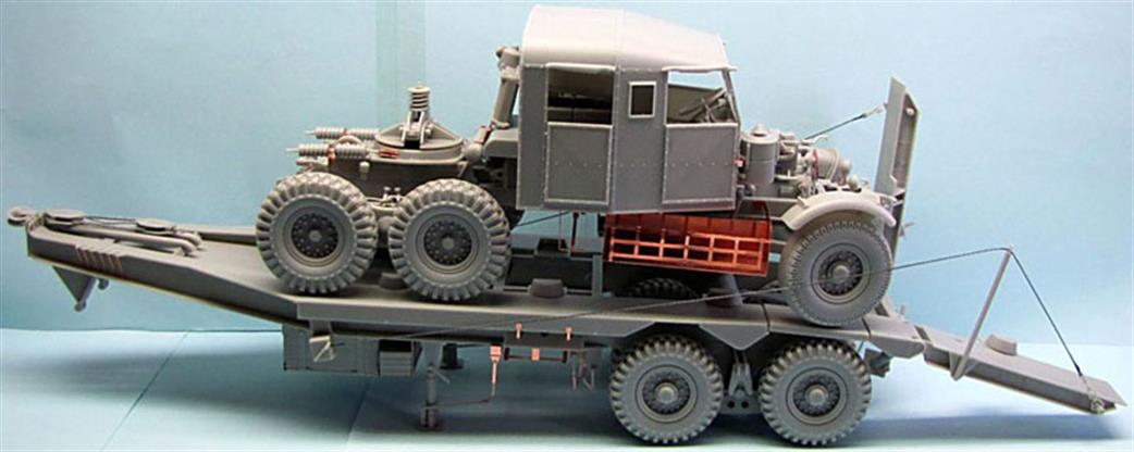 Thunder Model 1/35 35200 Scammell Pioneer Tank Transporter 30 Ton 