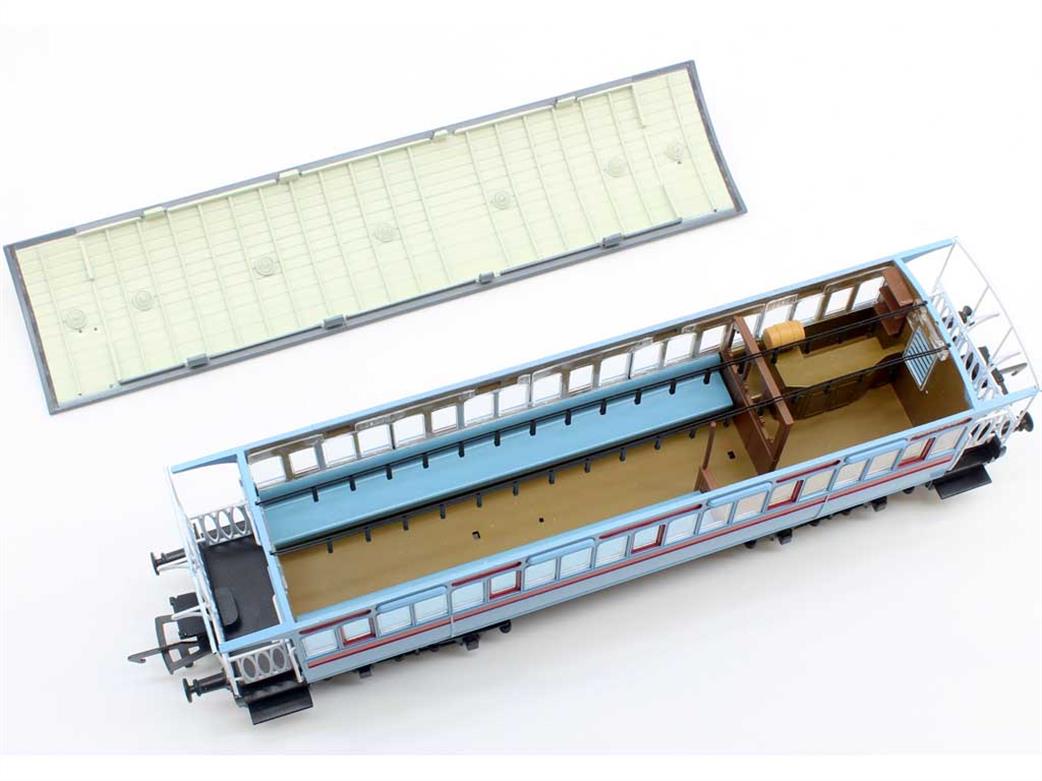 Rapido Trains The Titfield Thunderbolt Wisbech coach