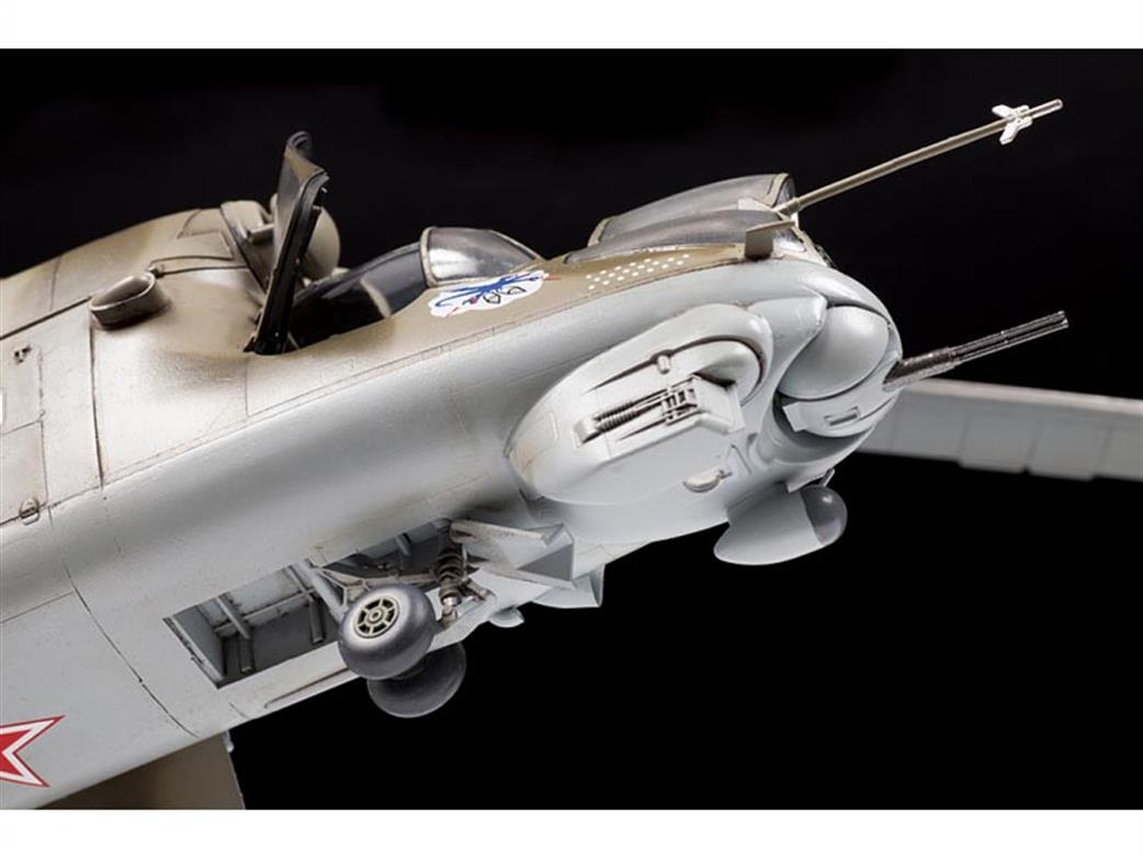 Zvezda 4823 Hind Nose