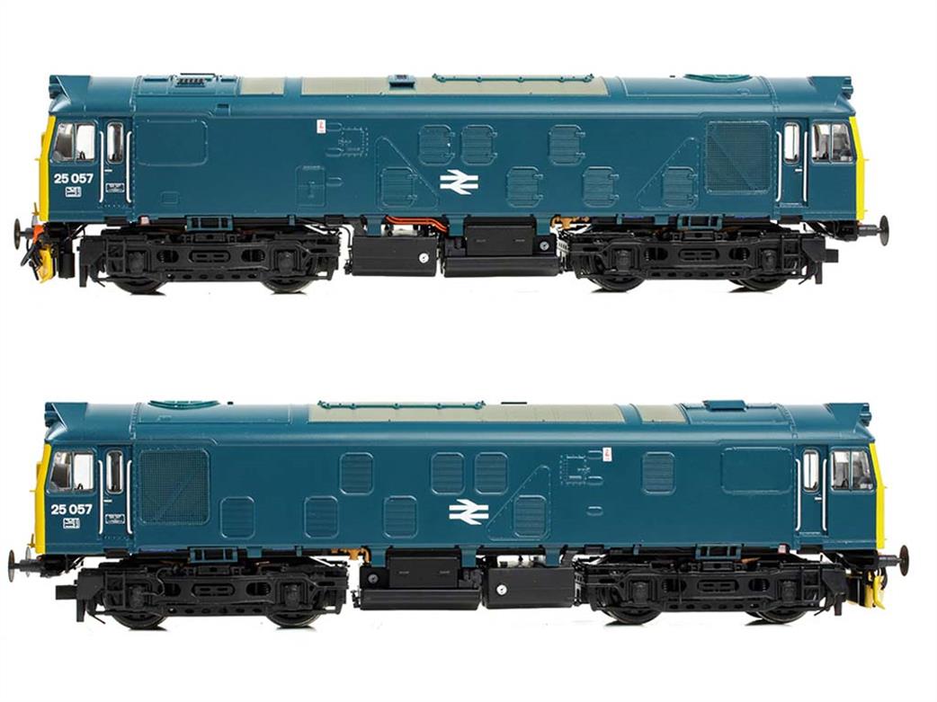 Bachmann OO gauge model 32-340A BR class 25/1 locomotive 25057 blue pristine