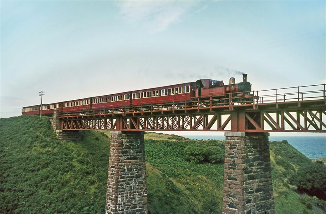 No. 5 Mona heads over Glen Moaar Viaduct