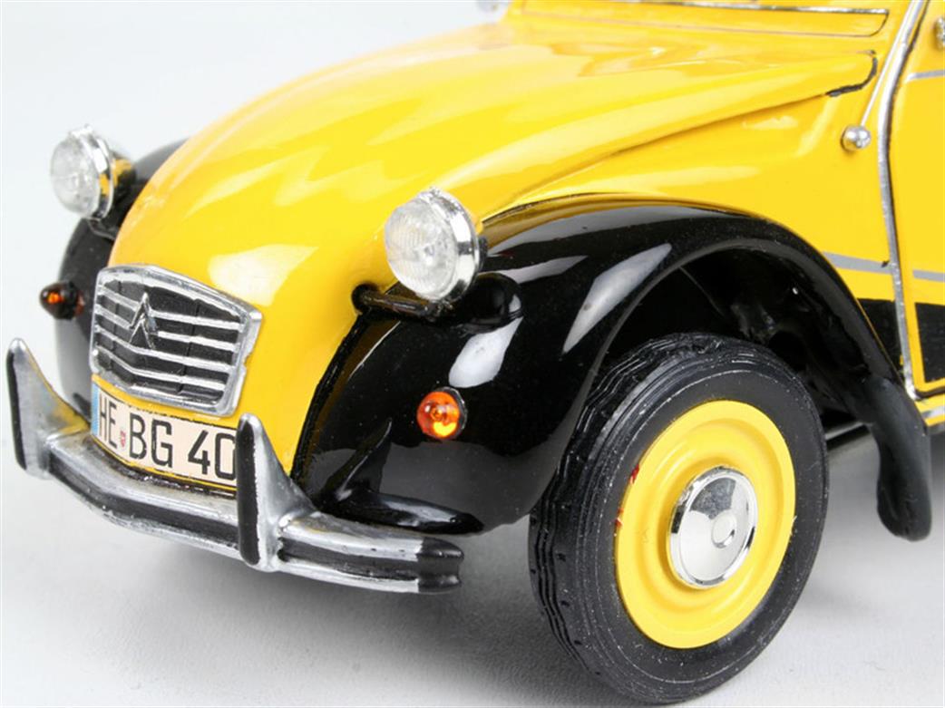 Revell - Coche Citroën 2CV Charleston, Escala 1:24, Ref: 07095 - Blog Revell - Coche Citroën 2CV Charleston, Escala 1:24, Ref: 07095 - Blog