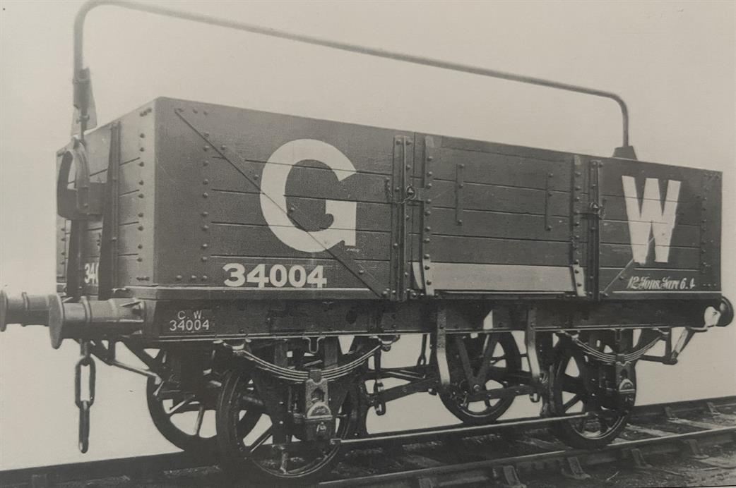 Rapido Trains GWR O18 5 plank open wagon OO gauge