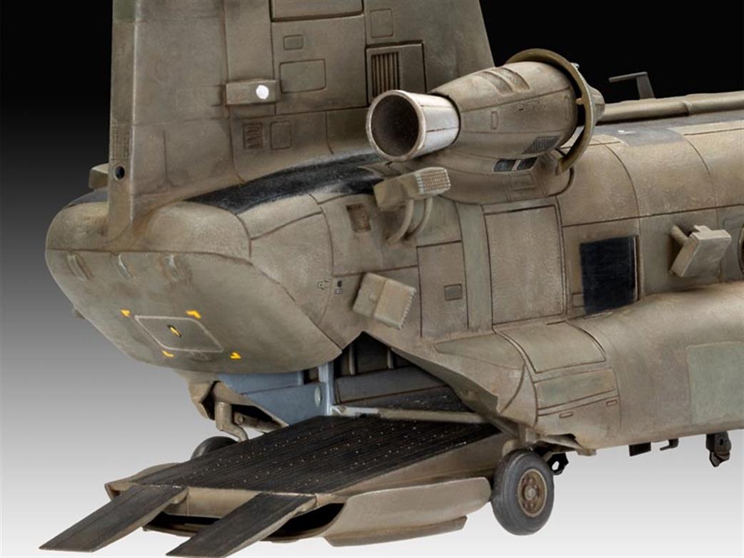 Revell 03876 Rear Loading Door