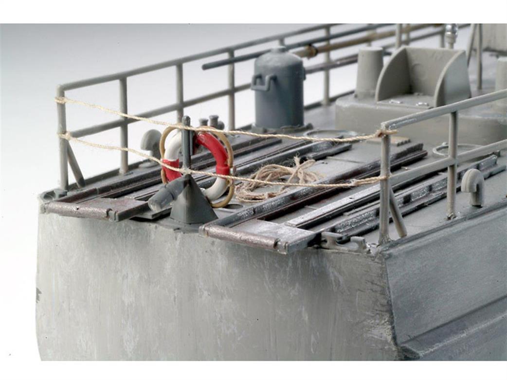 Revell 05162 Stern