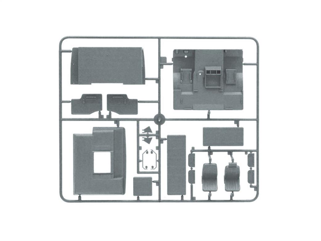Italeri 3943 Cab 2
