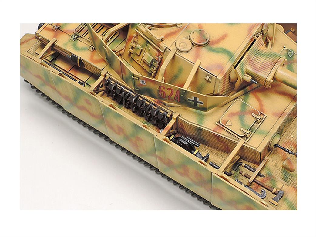 Tamiya 32584 Armour and Side Details