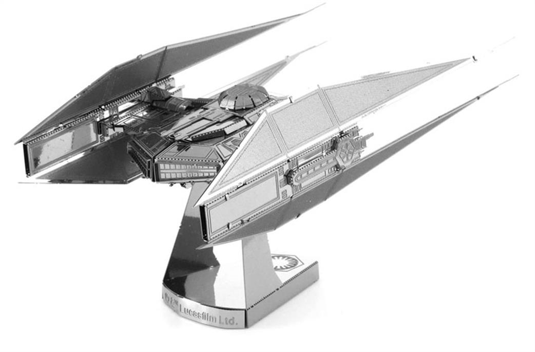 Casque Kylo Ren Star Wars, maquette 3D Metal Earth