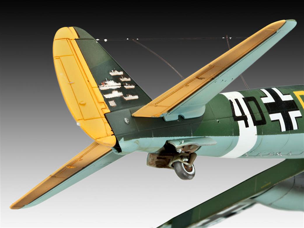 Revell 04672 Tail