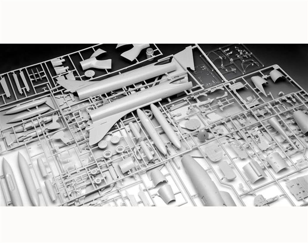 Revell 03786 RAF Hawker Hunter Aircraft kit