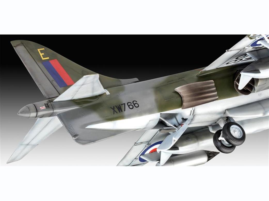 Revell 05690 Tail Underneath