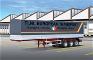 Italeri 3908 1/24 Scale Classic Canvas Sided Trailer KitLength 505mm