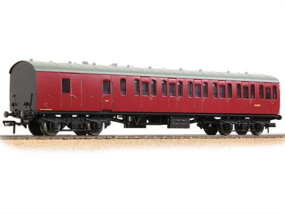 Starting in 1951 British Railways produced a range coaches to a new standard design, utlising a modular system of construction to control the costs. The range included non-corridor suburban type coaches with a large number of side doors to permit rapid boarding and detraining, as required for the intensive suburban services around Britains largest cities.Bachmanns' models reproduce the detail of these coaches, with a range of types being available to form a prototypical train This model is the second class brake coach, with compartments for second class passengers and accommodation for the guard with a small luggage area.Era 5 1957-1966