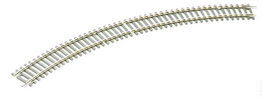 Double curve section number 2 radius. 438mm 17 1/4in radius, 45 degree curve, 8 required to form a complete circle.Equivalent to Hornby R607 and Bachmann 36-607 2nd radius double curve tracks.