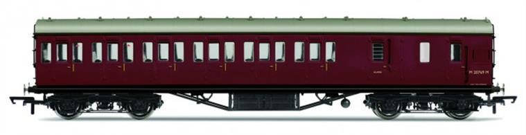 Hornby R4678 OO Gauge BR ex-LMS 57ft Suburban Brake Third Class Coach BR Crimson LiveryDimensions - Length 242mm.A new model of the LMS standard 57-feet length non-corridor or suburban type coach, as used on suburban, stopping&nbsp;and branchline services. Most coach 'sets' would be formed with one of these brake third coaches at each end, with composite and third class coaches between them to make up the seating capacity required. Two-coach sets would also be formed with&nbsp;one brake third and one composite coach and brake third coaches were also used singly on some short branchlines.Model finished in British Railways crimson&nbsp;livery.Features: Handrails, Separate roof vents