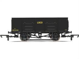 This wagon is liveried in a BR black livery with an eye catching legend in yellow of ‘LOCO’ on the side. The hook couplings enable easier coupling of other rolling stock and locomotives on your layout. It features diecast spoked wheels.