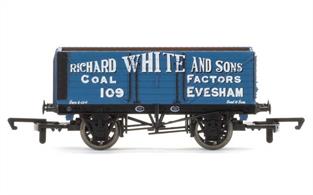 Hornby R6757 OO Gauge Richard White &amp; Sons, Evesham 7 Plank Open WagonRichard White had a number of eye-catching liveries on his wagons, including 109 painted in bright blue with the company title in a 'hump' form, increasing in letter size over the door.