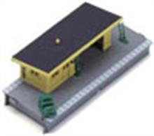 includes section of platform &amp; accessories. Building length 102mm