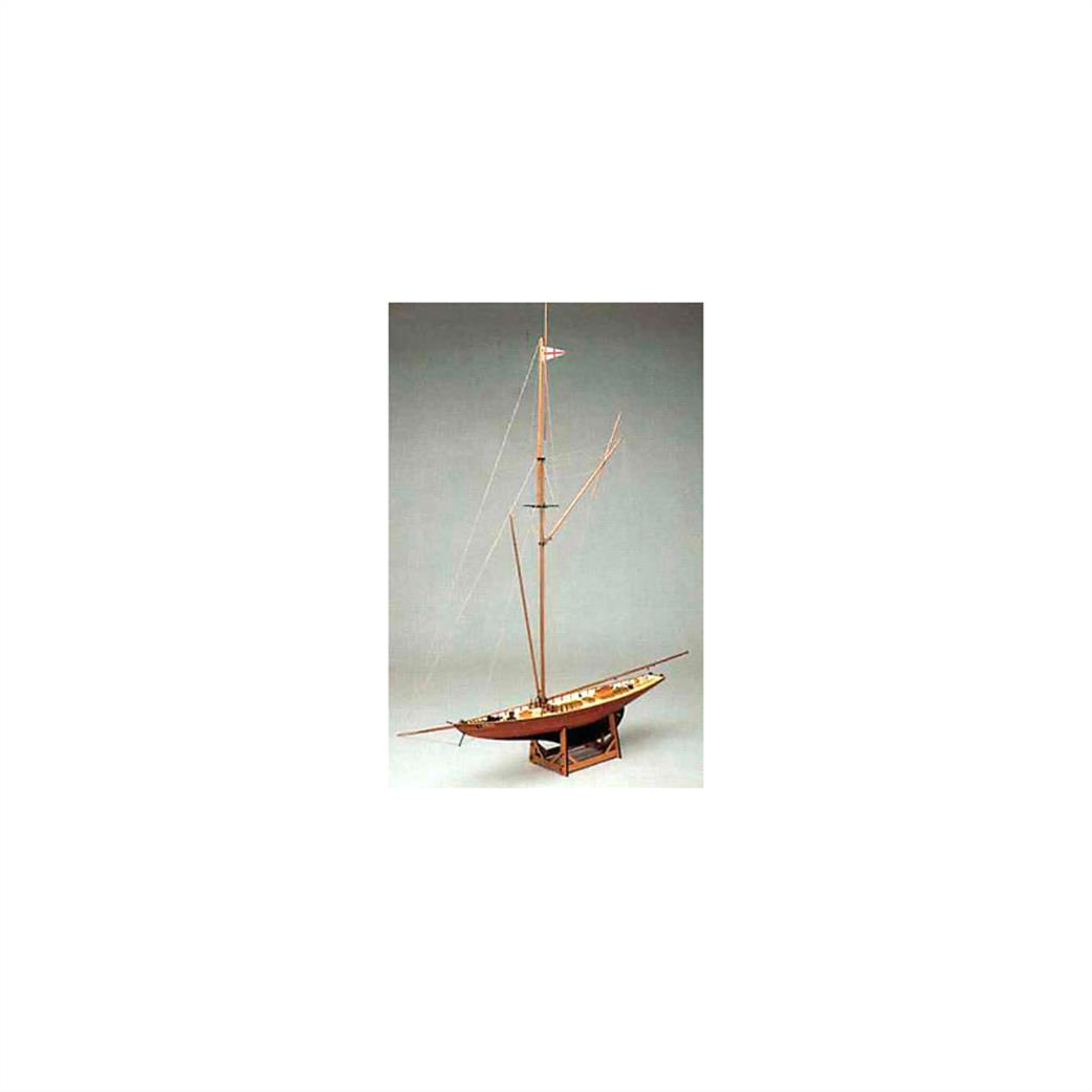 Mantua/Sergal 733 HMY Britannia 1893 Americas Cup Yacht Kit 1/60