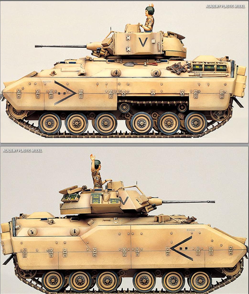 Academy 1/35 13237 M2 Bradley Infantry Fighting Vehicle