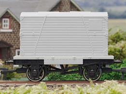Unpainted GWR / BR type ConFlat container flat wagon with unpainted container