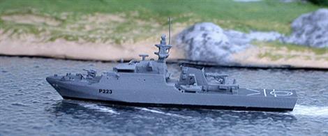 A 1/1250 scale metal model of HMS Medway in 2018 by Albatros SM Alk325A.