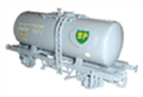 Dapol C24 00 Gauge 20 Tonne Tank Wagon Kit BP LiveryGlue and paints are required to assemble and complete the model (not included).
