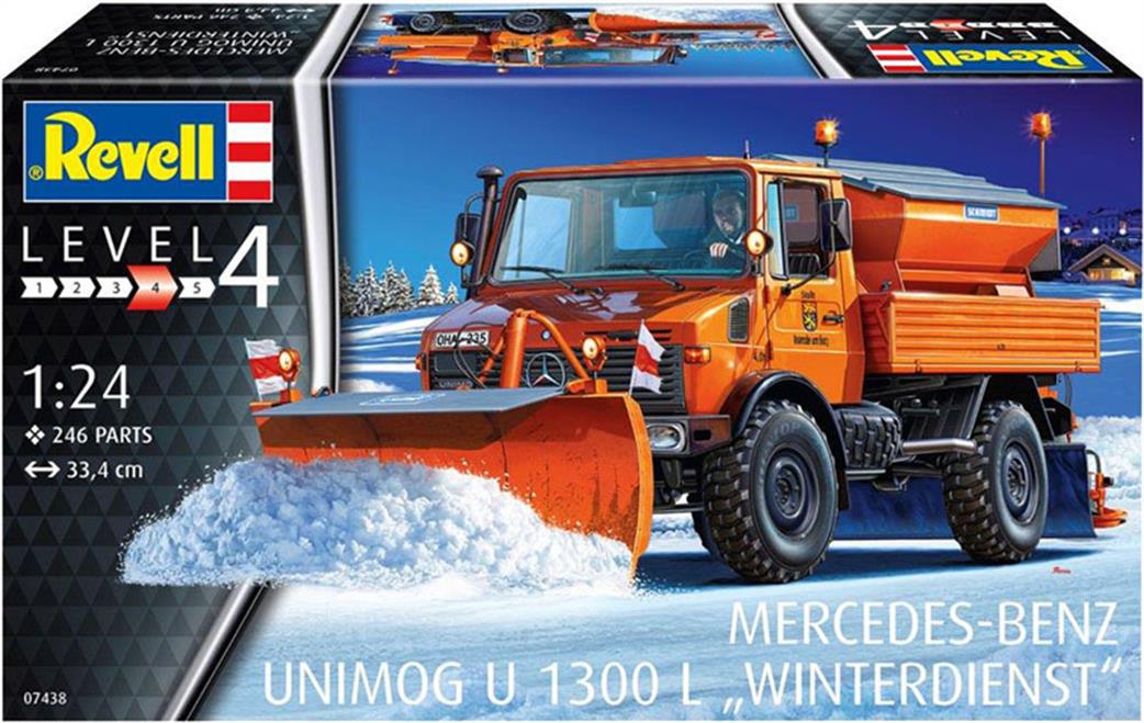 Revell 1/24 07438  Unimog U1300L Winter Service Kit