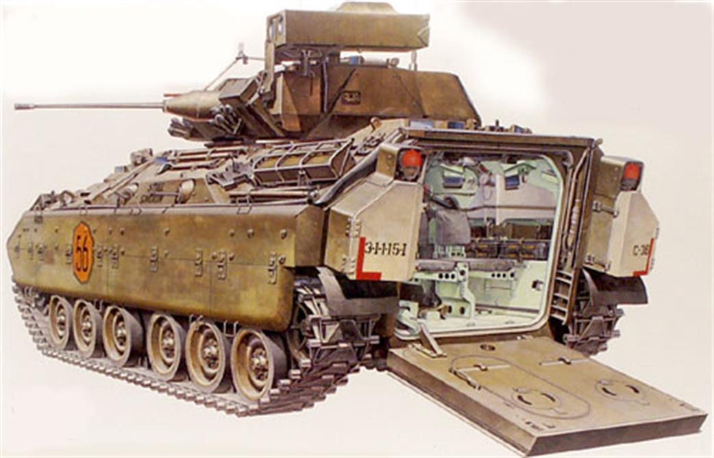Tamiya 1/35 35132 US M2 Bradley Infantry Fighting Vehicle Kit