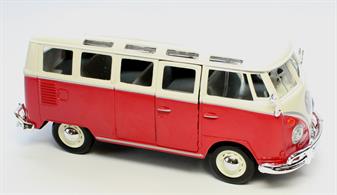 Maisto 1/25 Volkswagen Samba Van 31956The classic Volkswagen minibus van, this neatly deatiled and painted 1/25 scale model features openable side and rear hatch door, plus optional canvas roof section. Painted in red and cream with chrome bumpers, hub caps and lining.Colours May Vary