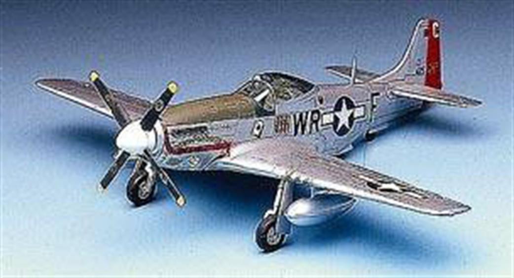 Academy 1/72 12485 P-51D Mustang US Air Force Fighter