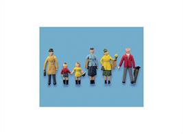 Fully painted figures to add to your station or street scenes.